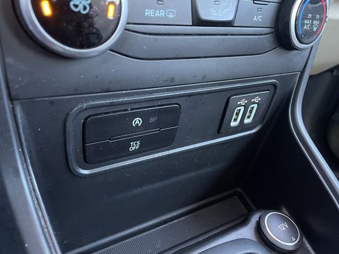 Used 2021 Ford EcoSport S image 18