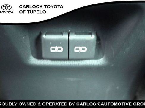 Used 2025 Toyota RAV4 XLE FWD image 17