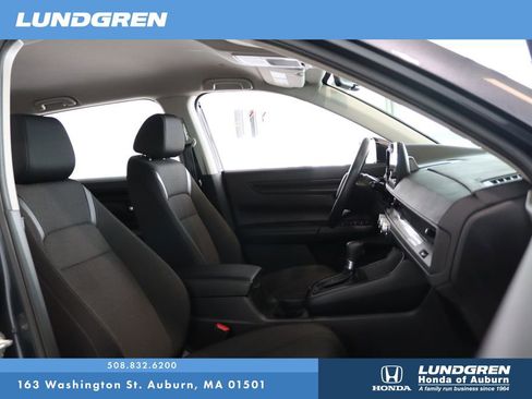 Used 2024 Honda CR-V LX image 16