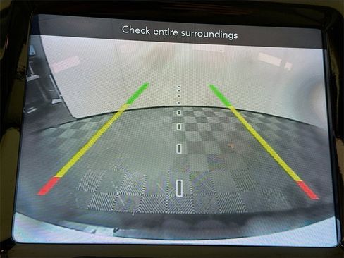 Used 2020 Jeep Cherokee Limited image 13