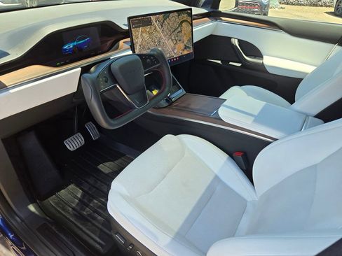 Used 2023 Tesla Model X AWD/4WD image 11