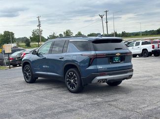Used 2026 Chevrolet Traverse LT w/ Sun and Wheel Package FWD video 3