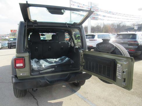 New 2026 Jeep Wrangler Unlimited Sport image 5