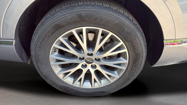 Used 2024 Genesis GV80 2.5T AWD/4WD image 39