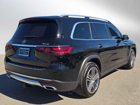 Used 2026 Mercedes-Benz GLS 450 4MATIC image 4