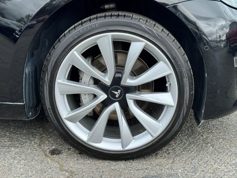 Used 2018 Tesla Model 3 Long Range RWD image 9
