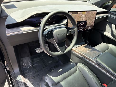 Used 2023 Tesla Model X AWD/4WD image 2