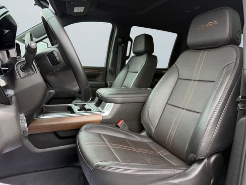 Used 2024 Chevrolet Silverado 2500 High Country image 9