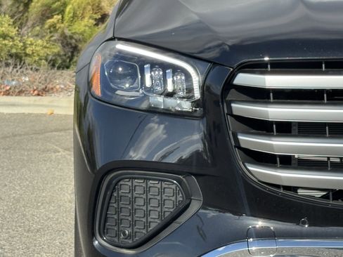 New 2025 Mercedes-Benz GLS 450 4MATIC image 7