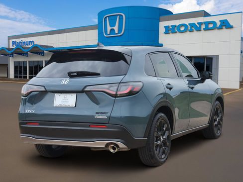 Used 2025 Honda HR-V Sport image 4