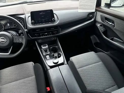 Used 2023 Nissan Rogue SV AWD/4WD image 16