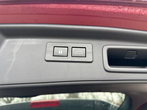 Used 2024 Subaru Forester Limited AWD/4WD image 19