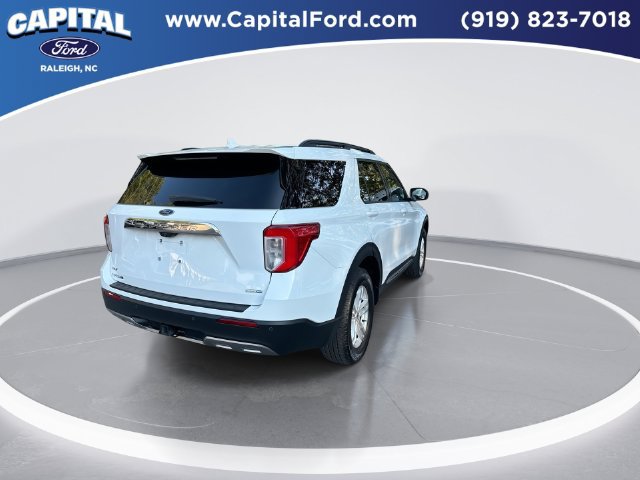 Used 2020 Ford Explorer XLT w/ Equipment Group 202A AWD/4WD image 8