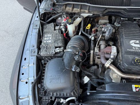 Used 2017 RAM 2500 Tradesman w/ Chrome Appearance Group image 30