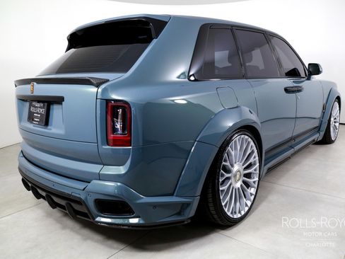 Used 2025 Rolls-Royce Cullinan image 2