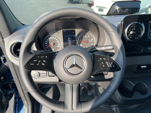 New 2025 Mercedes-Benz Sprinter 2500 image 13