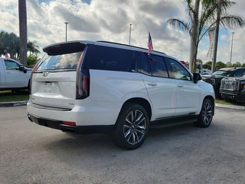 Used 2021 Cadillac Escalade Sport w/ Driver Assist Tech Package image 5