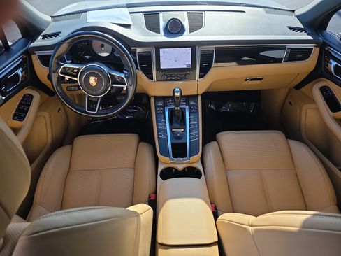 Used 2017 Porsche Macan S image 13
