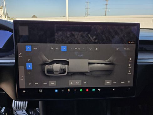 Used 2022 Tesla Model S image 12