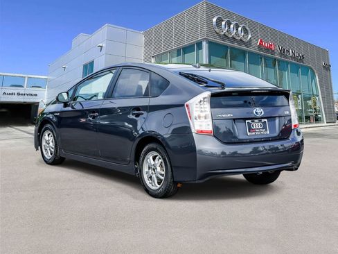 Used 2010 Toyota Prius Five FWD image 2