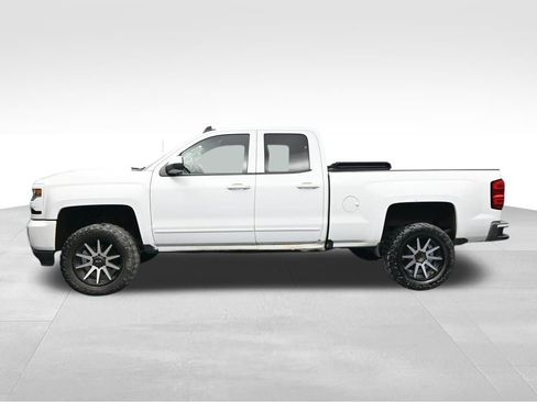 Used 2017 Chevrolet Silverado 1500 LT w/ All Star Edition AWD/4WD image 2