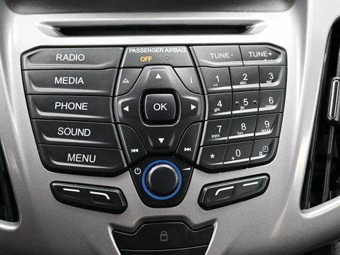 Used 2016 Ford Transit Connect XLT image 22