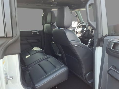 New 2026 Ford Bronco Outer Banks AWD/4WD image 11