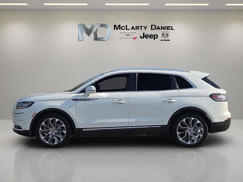 Used 2022 Lincoln Nautilus Reserve FWD image 3