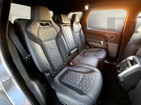 Used 2022 Land Rover Range Rover Sport SVR image 23