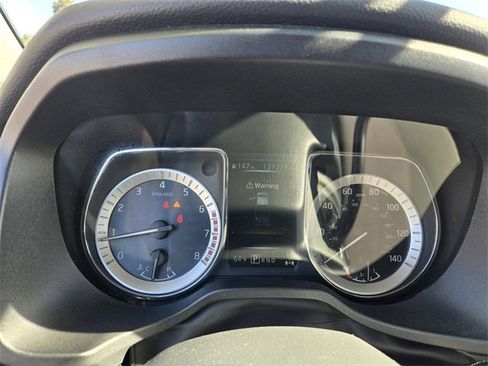 Used 2017 Nissan Titan SV image 22