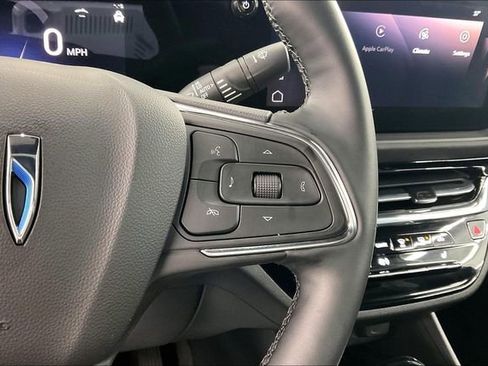 Used 2025 Buick Envista Avenir image 19