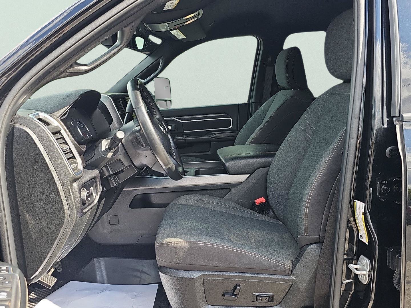 Used 2024 RAM 3500 Lone Star w/ Sport Appearance Package AWD/4WD image 13
