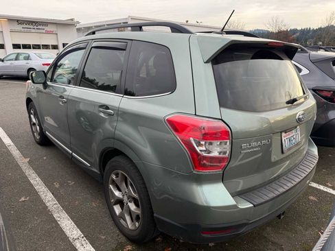 Used 2015 Subaru Forester 2.5i Touring w/ Eyesight & Navigation System image 2