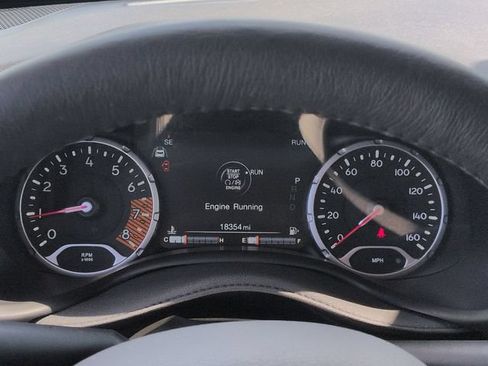 Used 2022 Jeep Renegade Limited AWD/4WD image 19