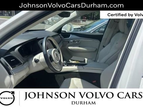 Used 2024 Volvo XC90 B5 Core w/ Protection Package Premier AWD/4WD image 8