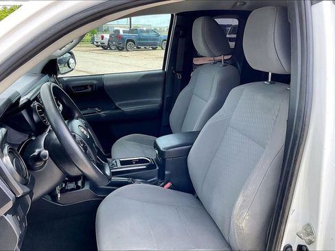Used 2021 Toyota Tacoma SR RWD image 16