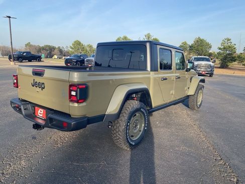 New 2026 Jeep Gladiator Sport AWD/4WD image 7