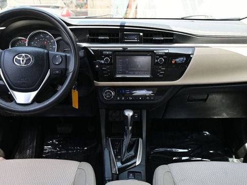 Used 2014 Toyota Corolla LE FWD image 11