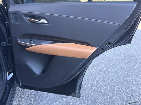 Used 2019 Cadillac XT4 Sport image 16