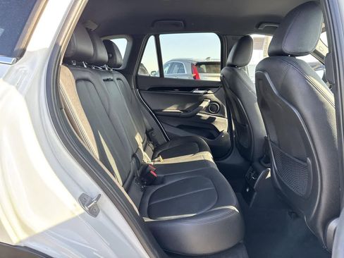 Used 2017 BMW X1 xDrive28i image 19