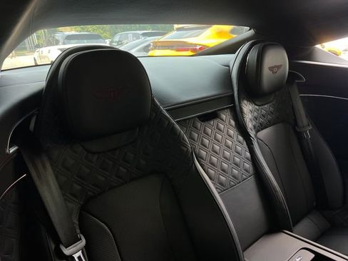 Used 2020 Bentley Continental GT image 28