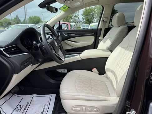 Used 2023 Buick Enclave Avenir w/ Avenir Technology Package AWD/4WD image 11