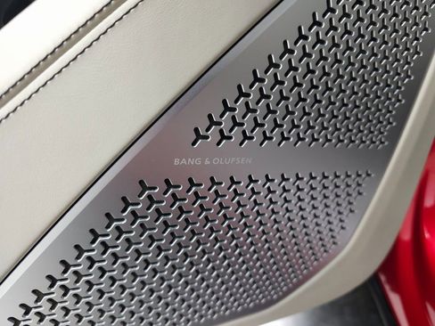 Used 2021 Lamborghini Urus image 18