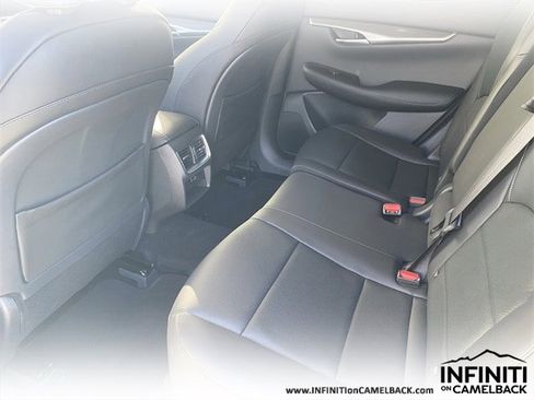 New 2025 INFINITI QX50 Luxe image 17