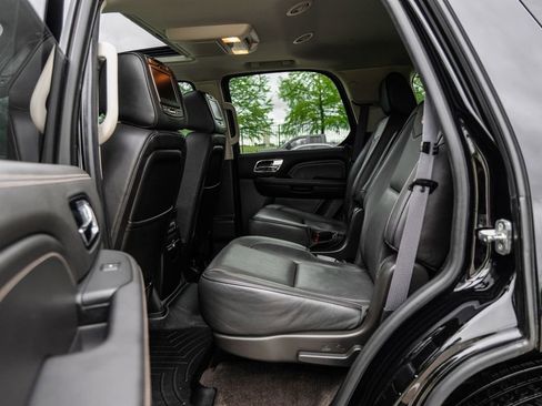 Used 2013 Cadillac Escalade Platinum AWD/4WD image 56