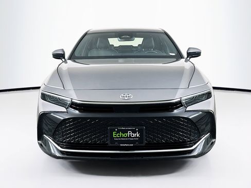 Used 2025 Toyota Crown XLE image 2