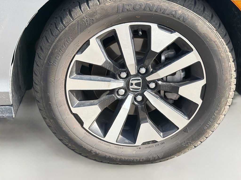 Used 2025 Honda Odyssey EX-L image 9