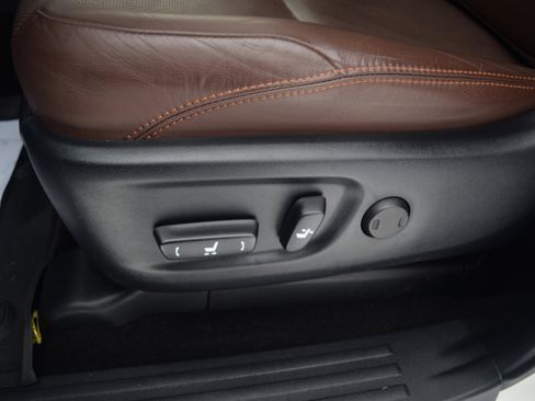 Used 2018 Toyota 4Runner Limited image 20