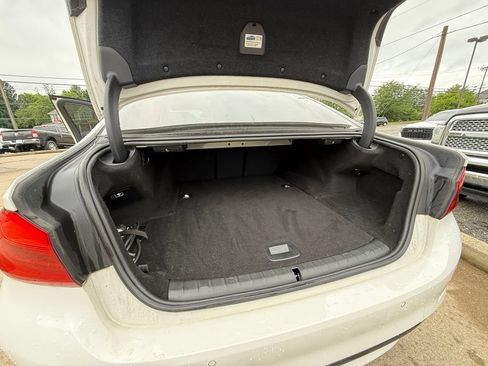 Used 2018 BMW 530e RWD image 26