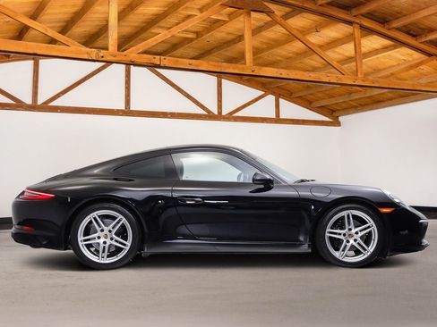Used 2018 Porsche 911 Carrera RWD image 6